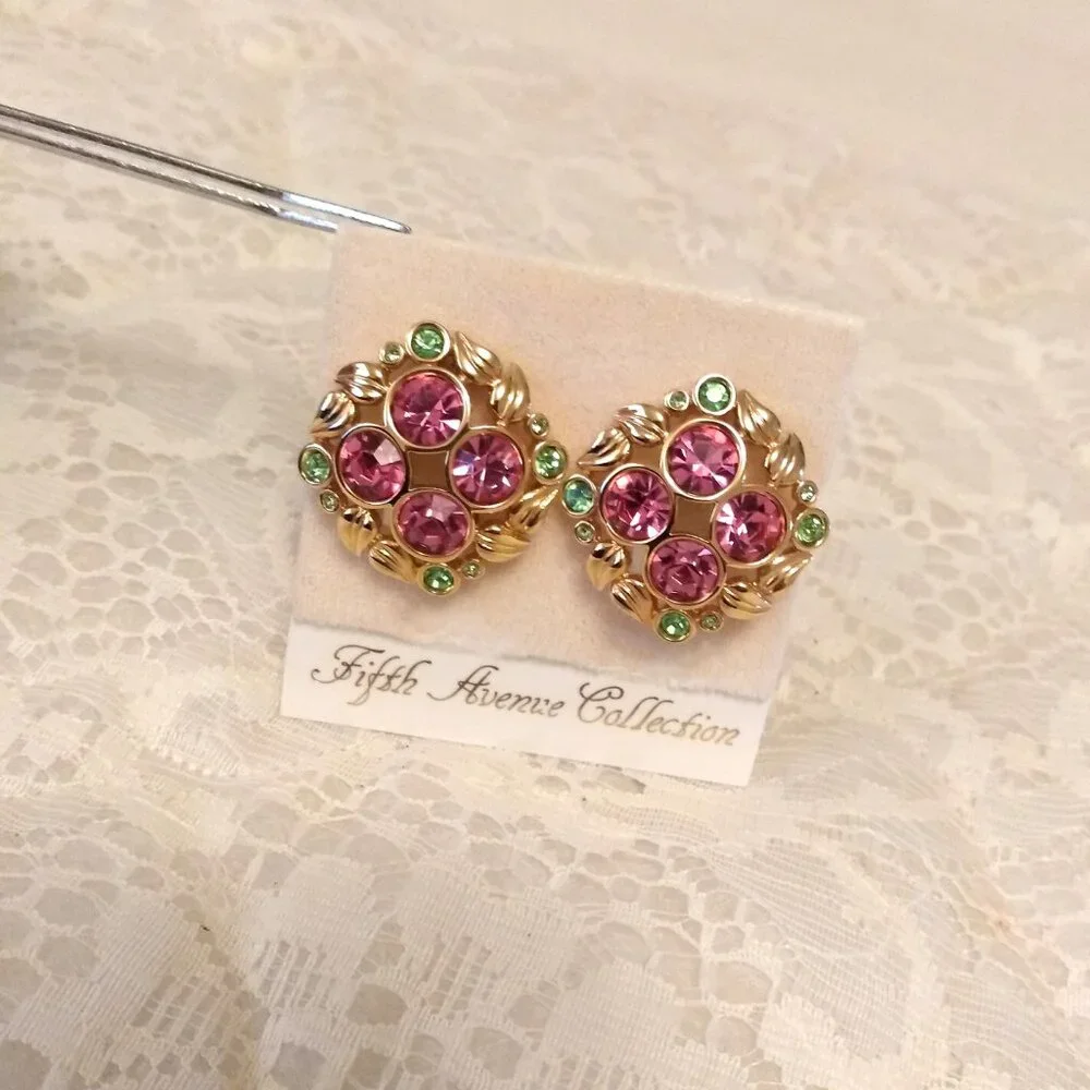 Vintage Pink & Green Crystal Gold Tone Earrings Non-Pierced Clip Earrings - Picture 2 of 11